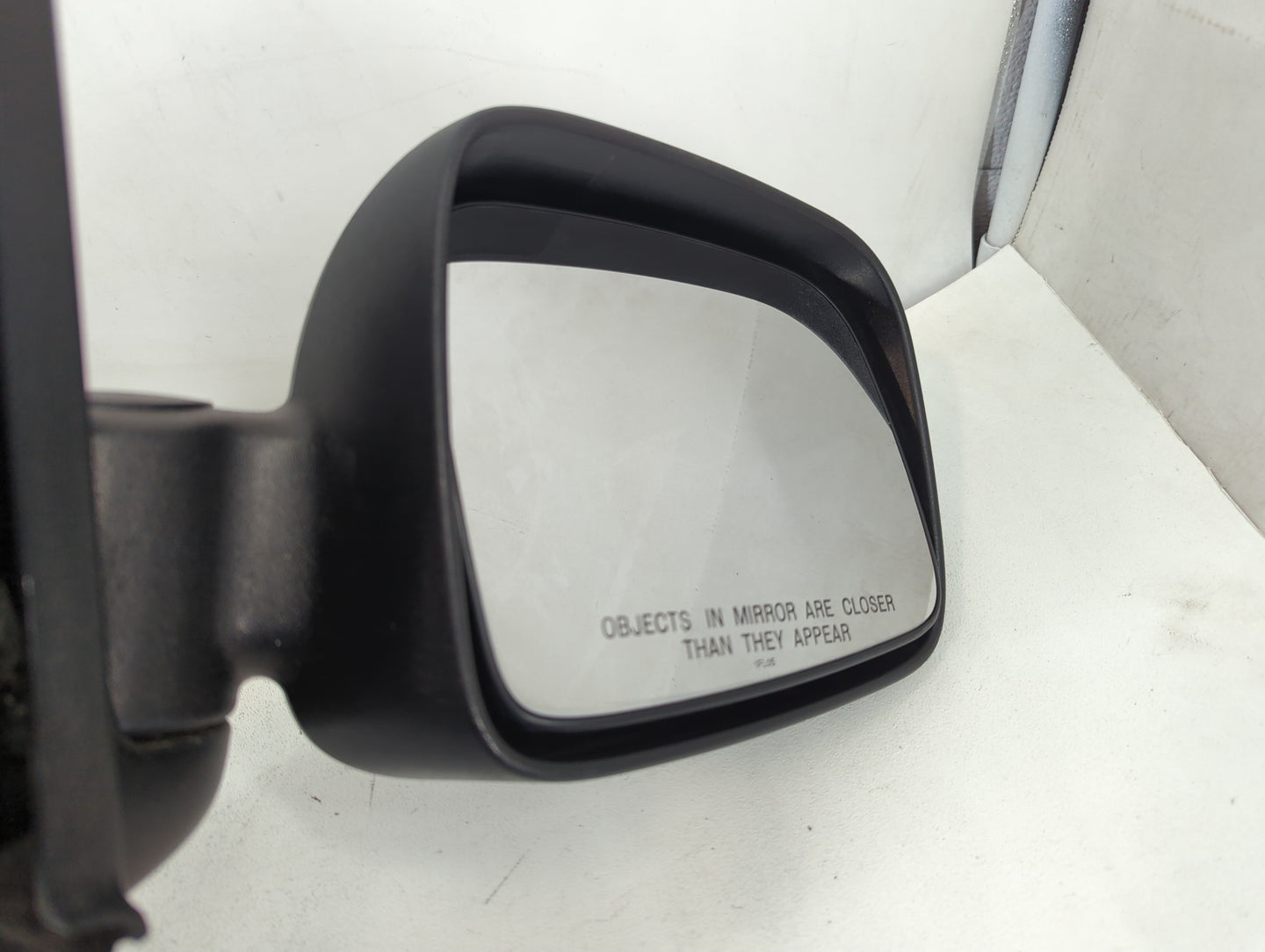 2002-2007 Jeep Liberty Passenger Side View Mirror - Right Door Mirror OEM Used - Oemusedautoparts1.com