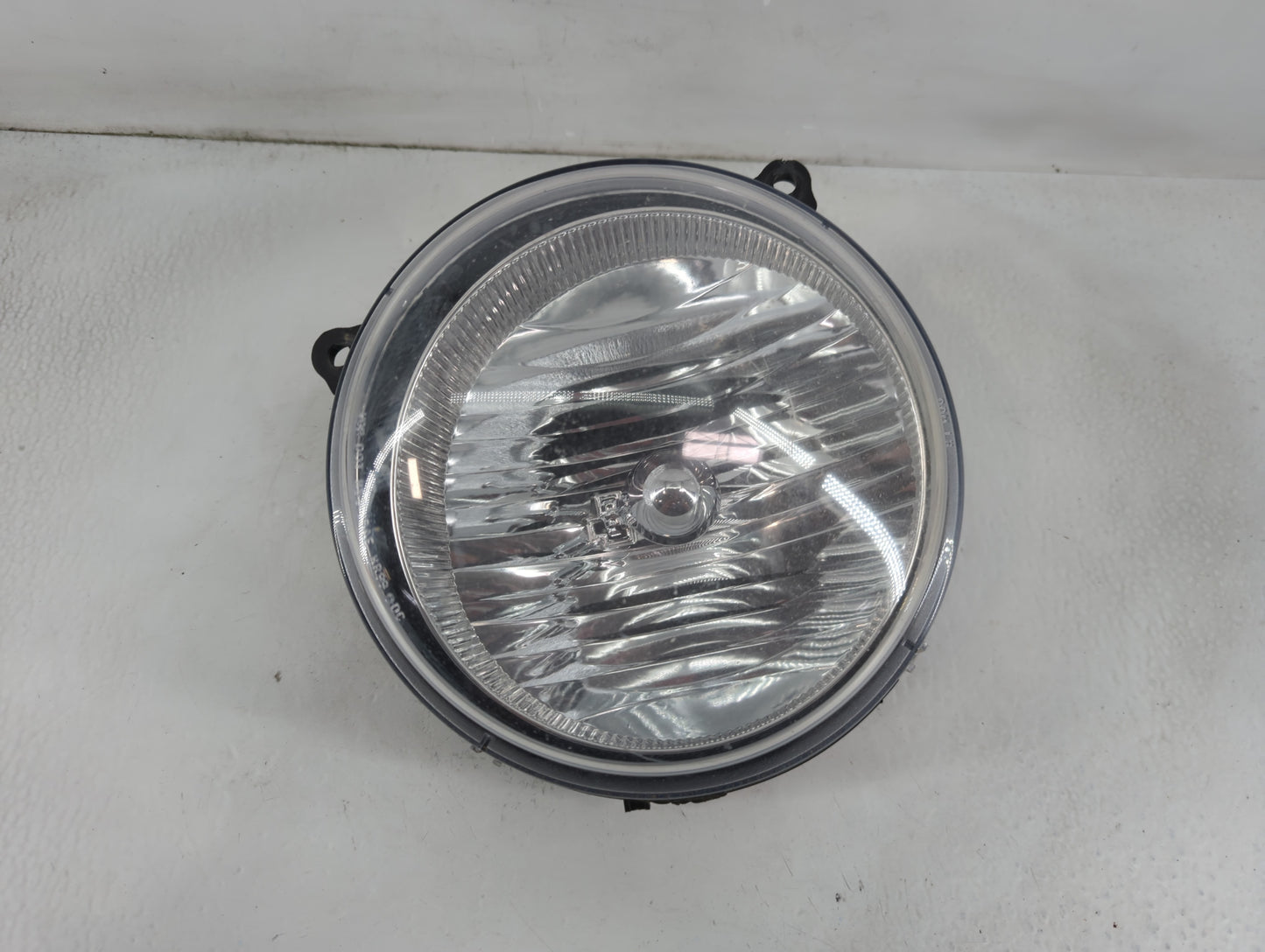 2005-2007 Jeep Liberty Driver Left Oem Head Light Headlight Lamp - Oemusedautoparts1.com