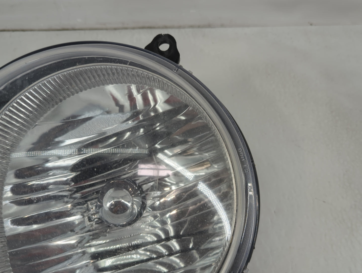 2005-2007 Jeep Liberty Driver Left Oem Head Light Headlight Lamp - Oemusedautoparts1.com