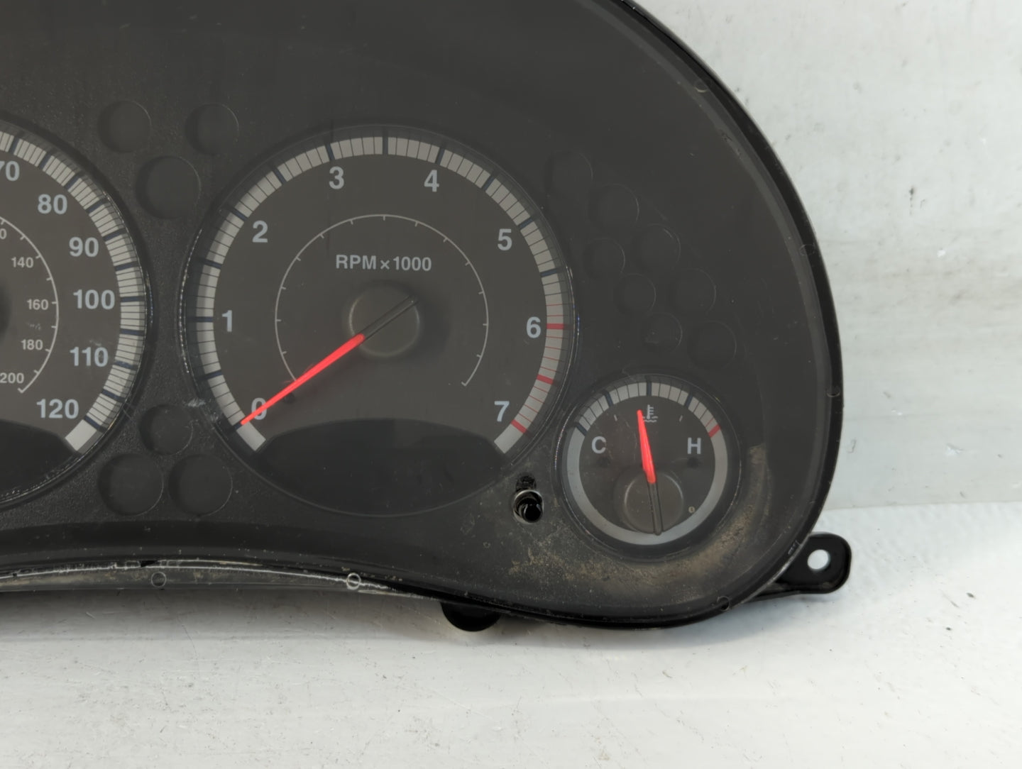 2005 Jeep Liberty Instrument Cluster Speedometer Gauges Miles:1K Fits OEM Used Auto Parts - Oemusedautoparts1.com