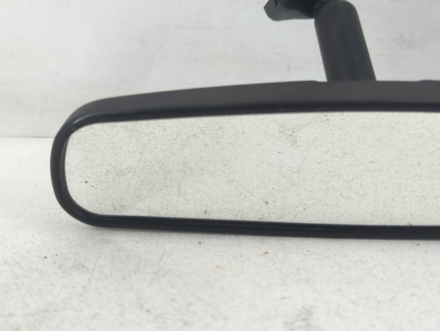 2005 Jeep Liberty Interior Rear View Mirror Replacement OEM P/N:E8011681 Fits OEM Used Auto Parts - Oemusedautoparts1.com