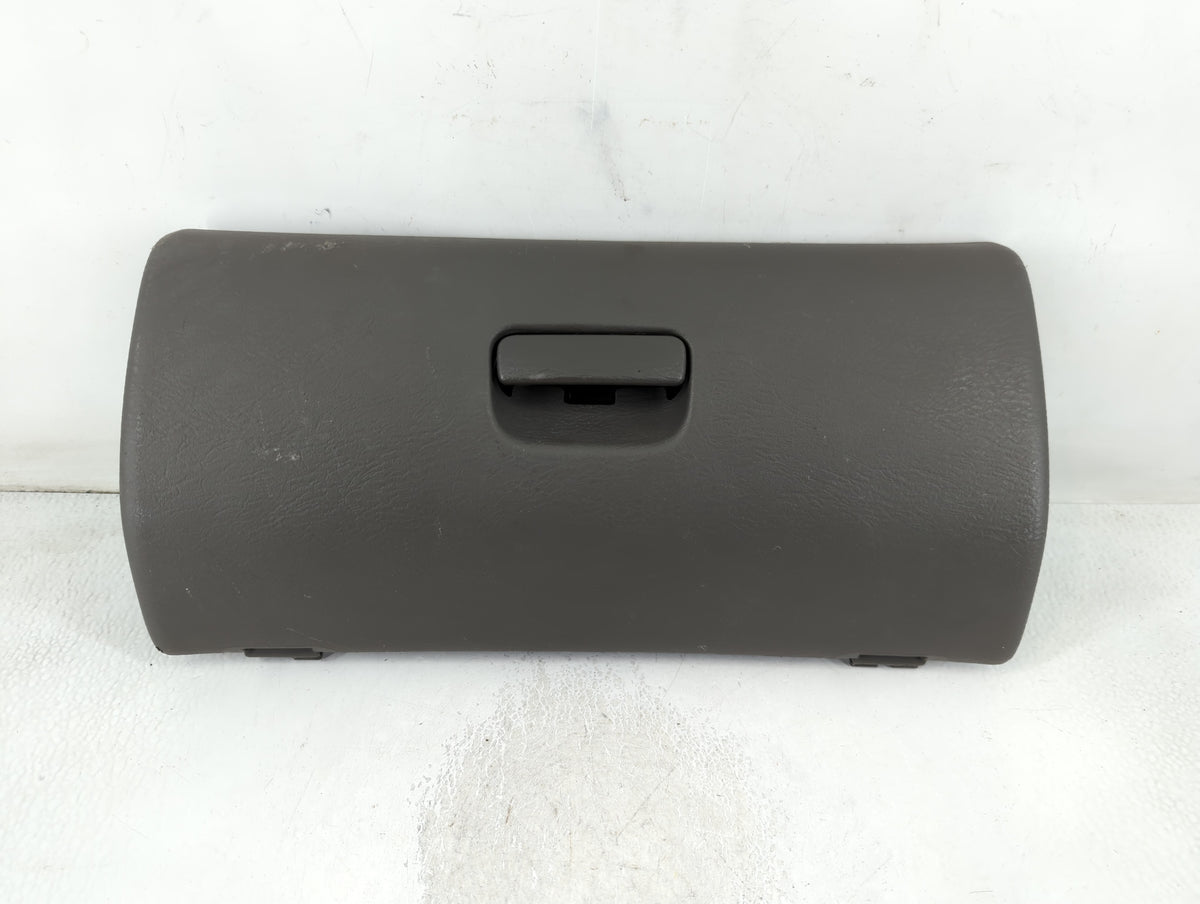 2005 Jeep Liberty Passenger Glove Box Door Storage Compartment 806858 - Oemusedautoparts1.com