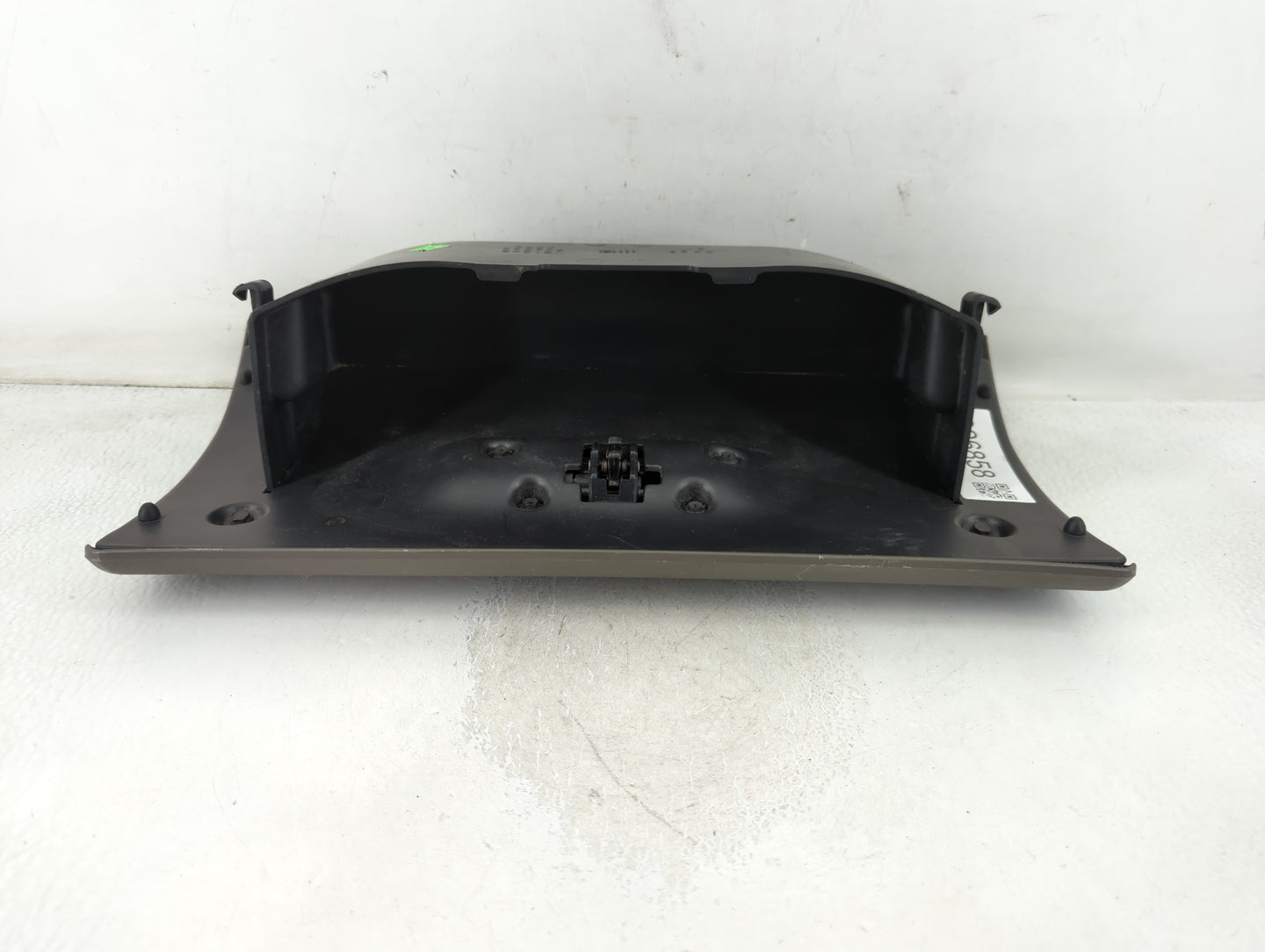 2005 Jeep Liberty Passenger Glove Box Door Storage Compartment 806858 - Oemusedautoparts1.com