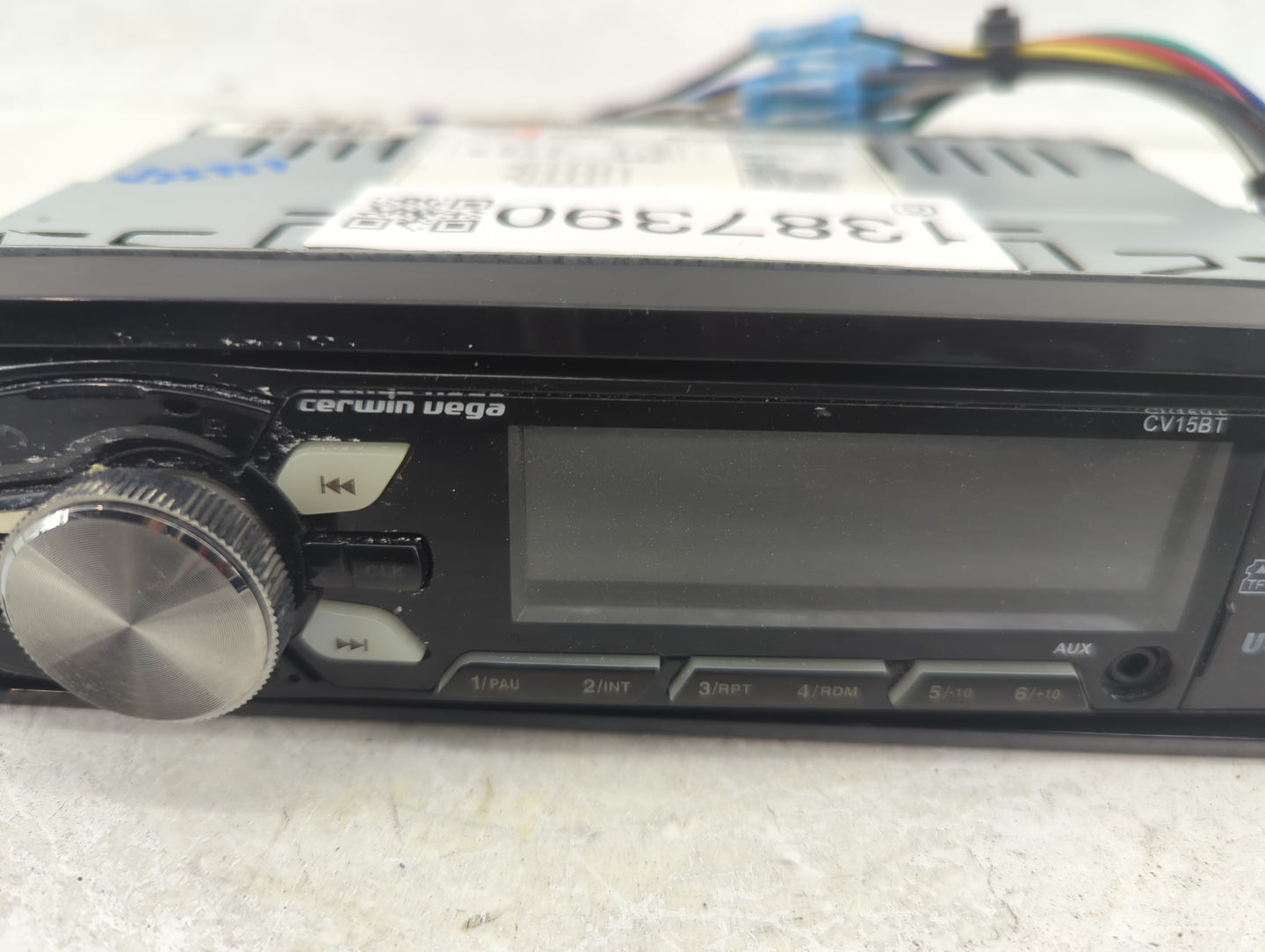 2005-2006 Jeep Wrangler Radio AM FM Cd Player Receiver Replacement Fits Fits 2005 2006 2007 OEM Used Auto Parts - Oemusedaut