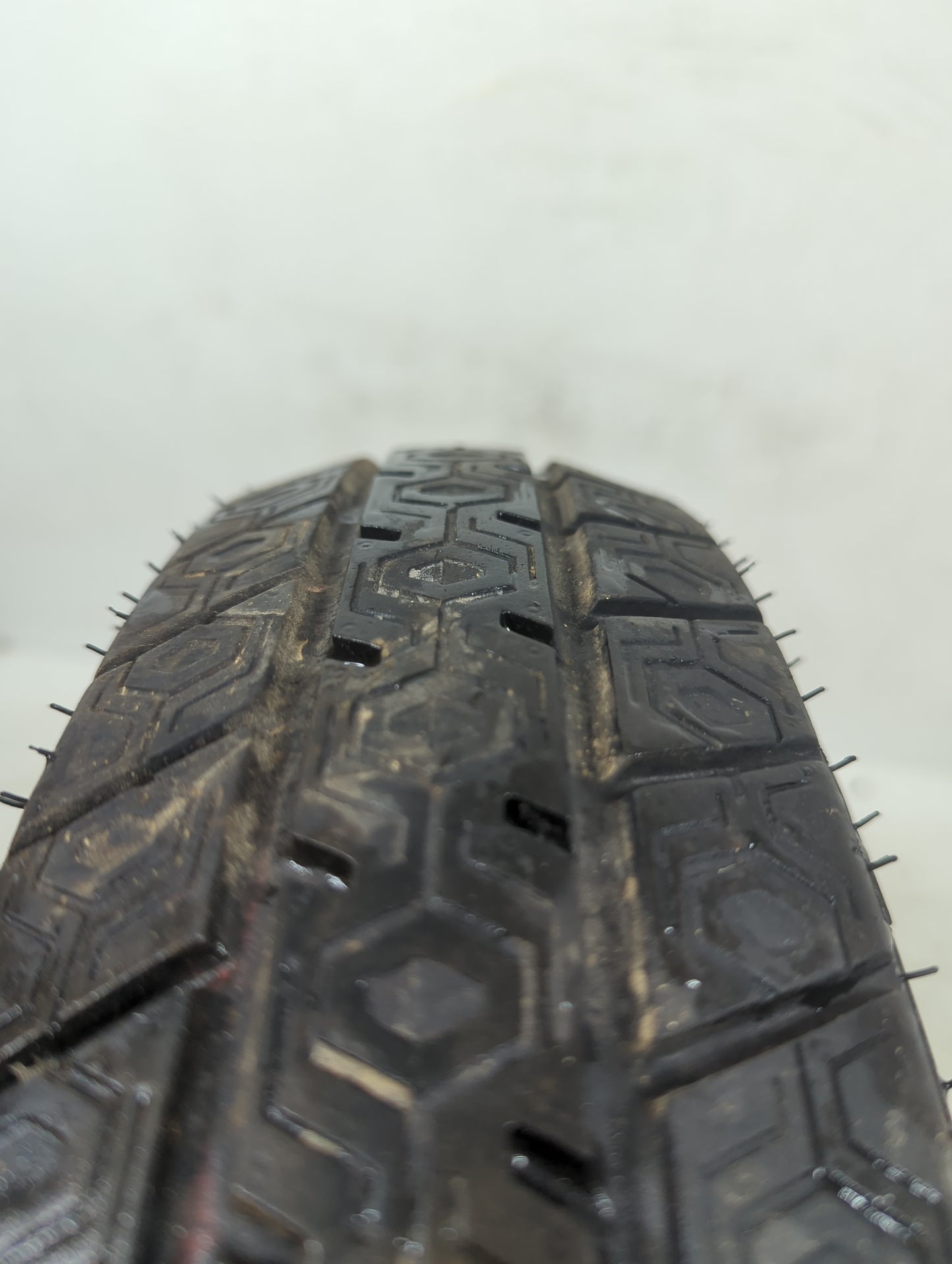 2005 Jeep Grand Cherokee Gndche Spare Donut Tire Wheel Rim Oem - Oemusedautoparts1.com