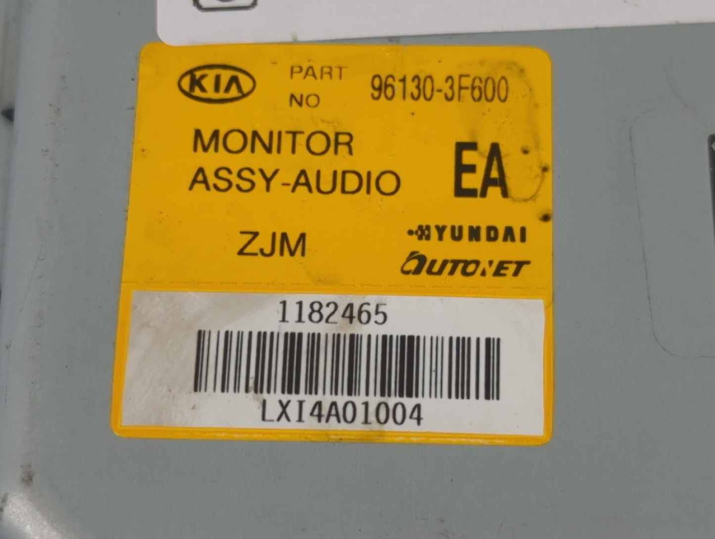 2005-2006 Kia Amanti Information Display Screen - Oemusedautoparts1.com