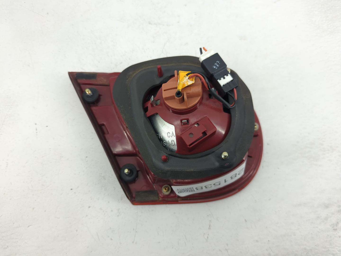 2004-2006 Kia Amanti Tail Light Assembly Passenger Right OEM Fits Fits 2004 2005 2006 OEM Used Auto Parts - Oemusedautoparts