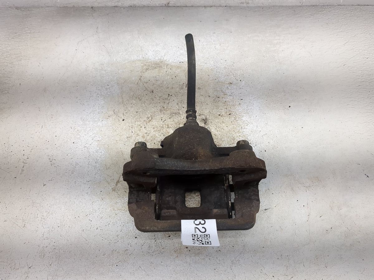 2004-2006 Kia Amanti Rear Driver Left Brake Caliper - Oemusedautoparts1.com