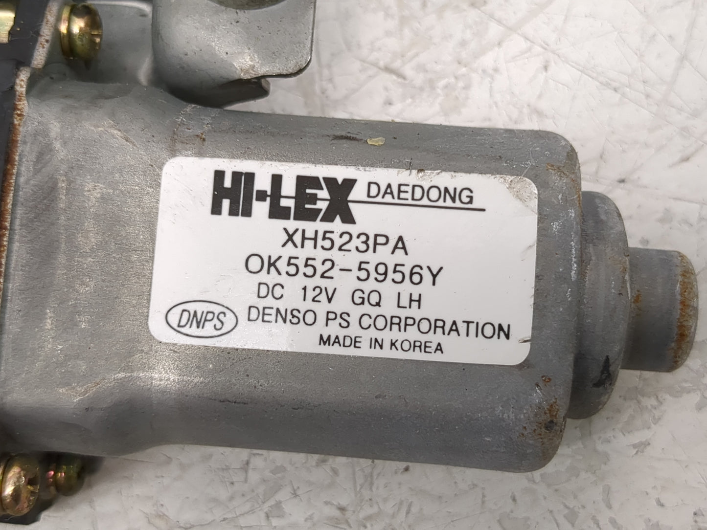 2002-2005 Kia Sedona Driver Left Front Window Regulator - Oemusedautoparts1.com