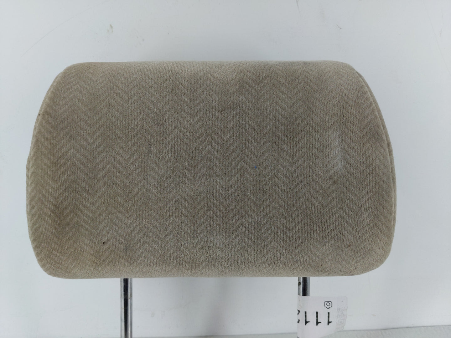 2002-2005 Kia Sedona Headrest Head Rest Rear Center Seat Fits Fits 2002 2003 2004 2005 OEM Used Auto Parts - Oemusedautopart