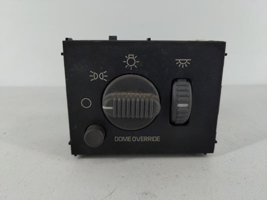 2005 Kia Sedona Headlight Head Light Switch Lamp Control 15755595 - Oemusedautoparts1.com