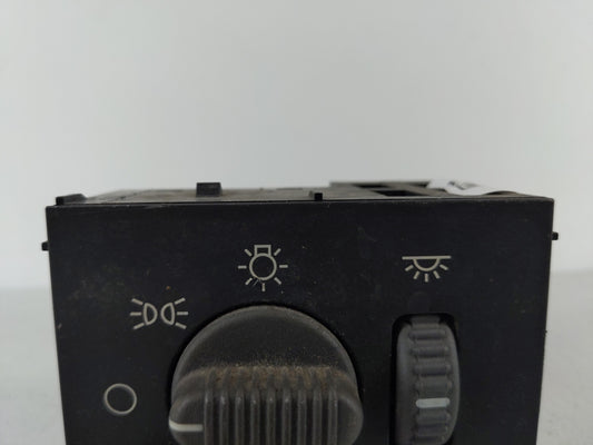 2005 Kia Sedona Headlight Head Light Switch Lamp Control 15755595