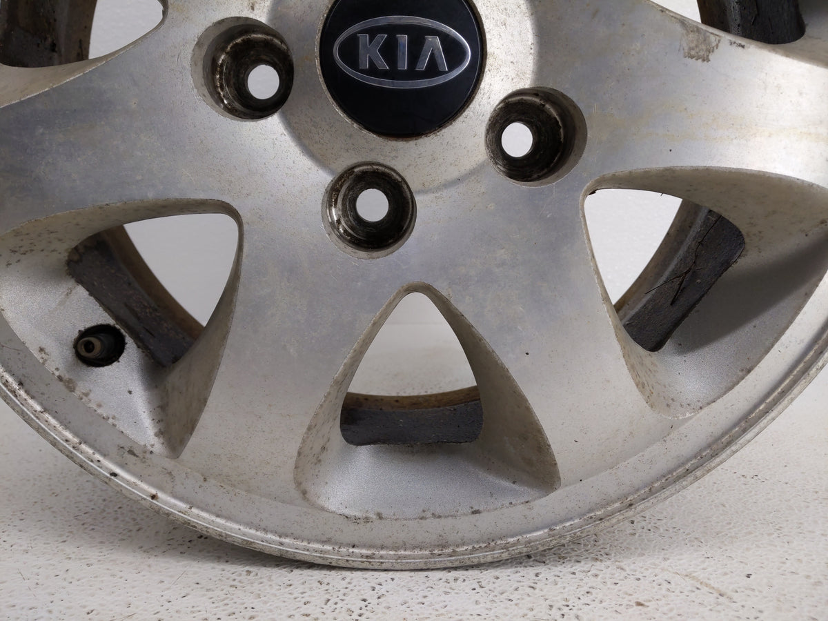 2004-2005 Kia Sedona Oem Wheel Rim 827912 - Oemusedautoparts1.com