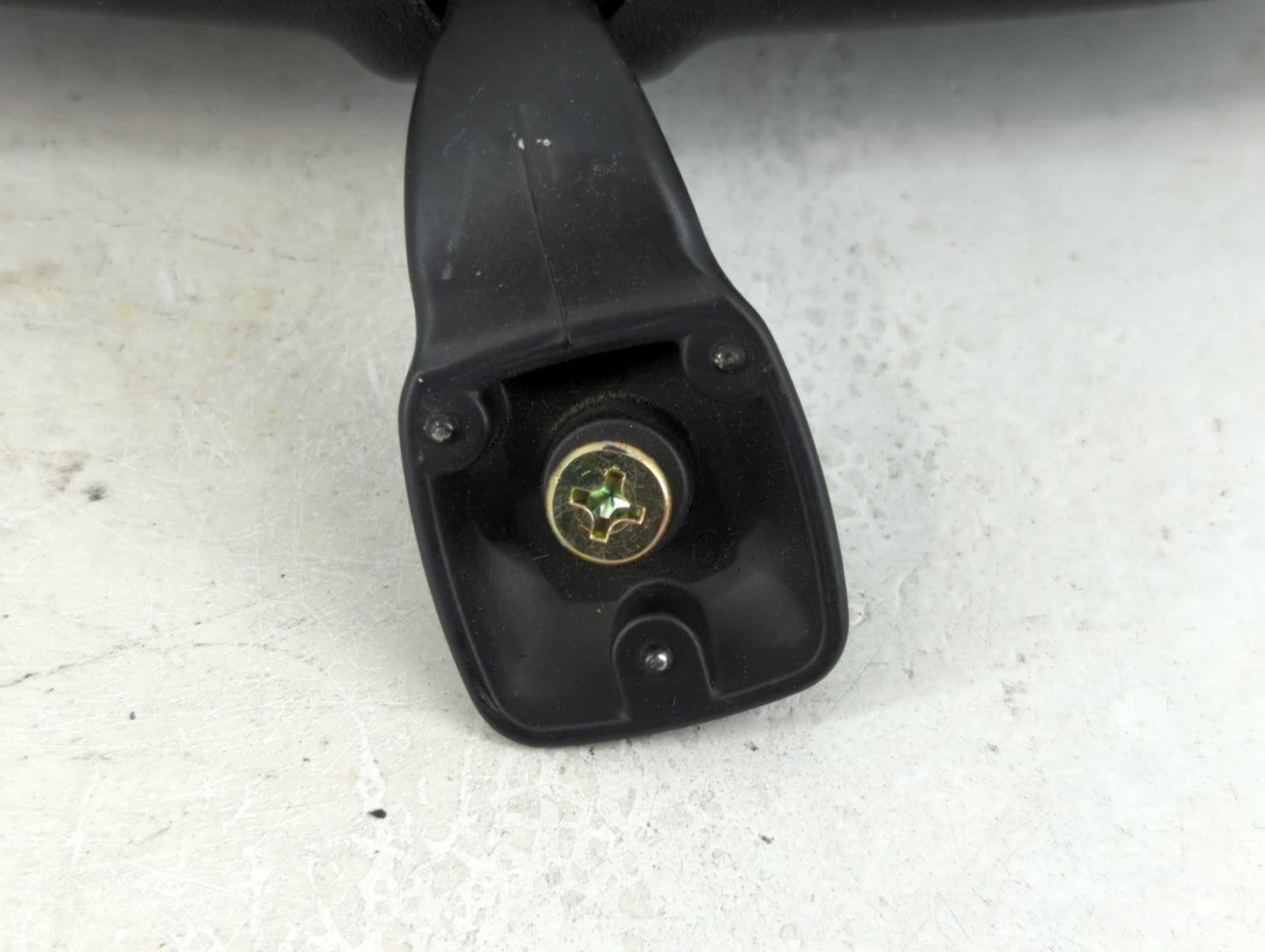 2005-2009 Kia Sedona Interior Rear View Mirror Replacement OEM Fits OEM Used Auto Parts - Oemusedautoparts1.com