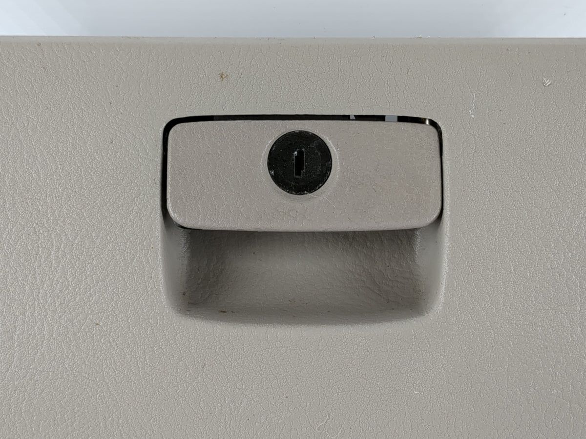 2005 Kia Sedona Passenger Glove Box Door Storage Compartment - Oemusedautoparts1.com