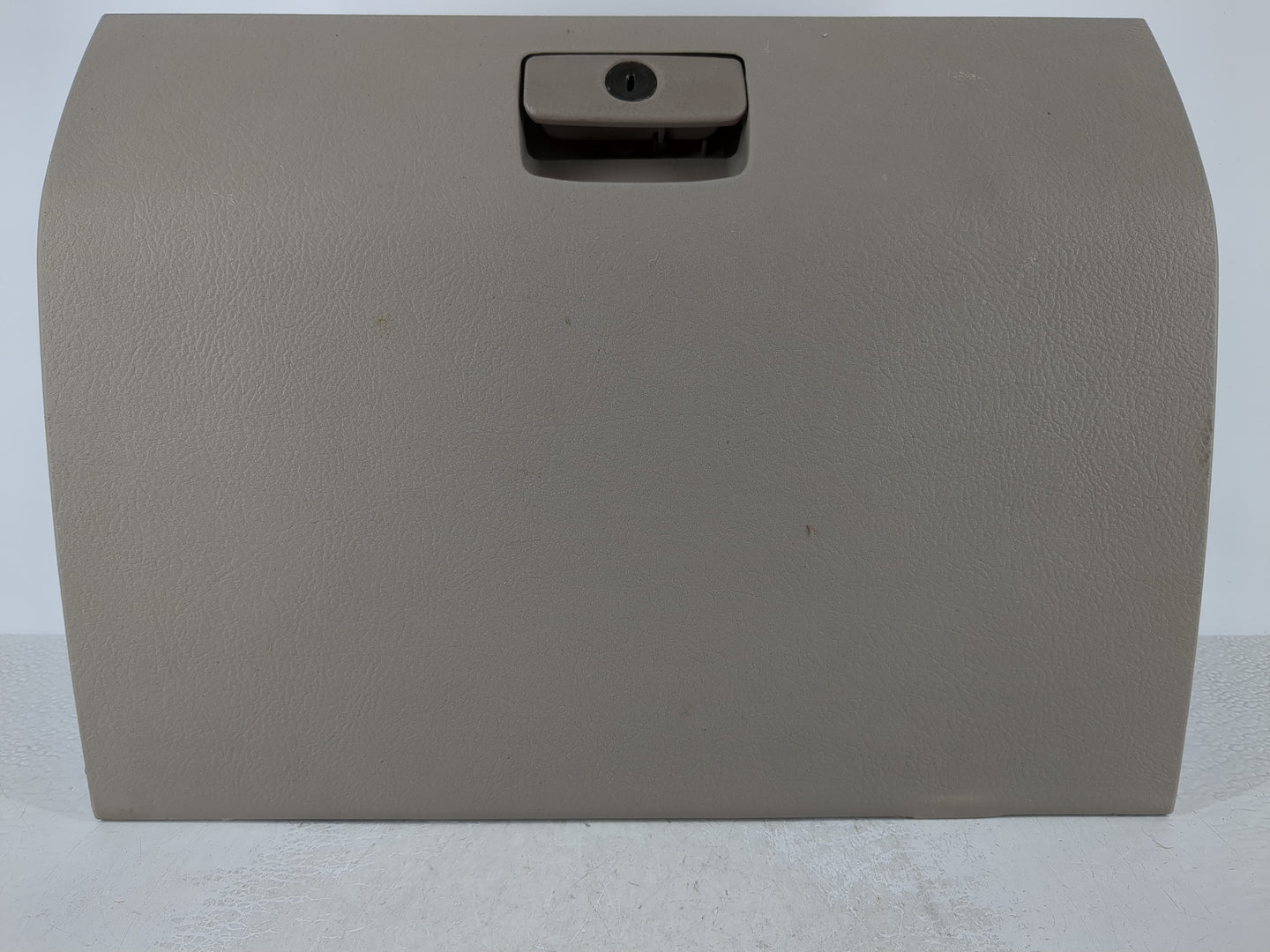 2005 Kia Sedona Passenger Glove Box Door Storage Compartment - Oemusedautoparts1.com