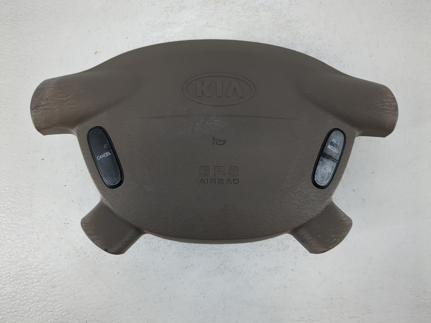 2002-2005 Kia Sedona Air Bag Driver Left Steering Wheel Mounted - Oemusedautoparts1.com