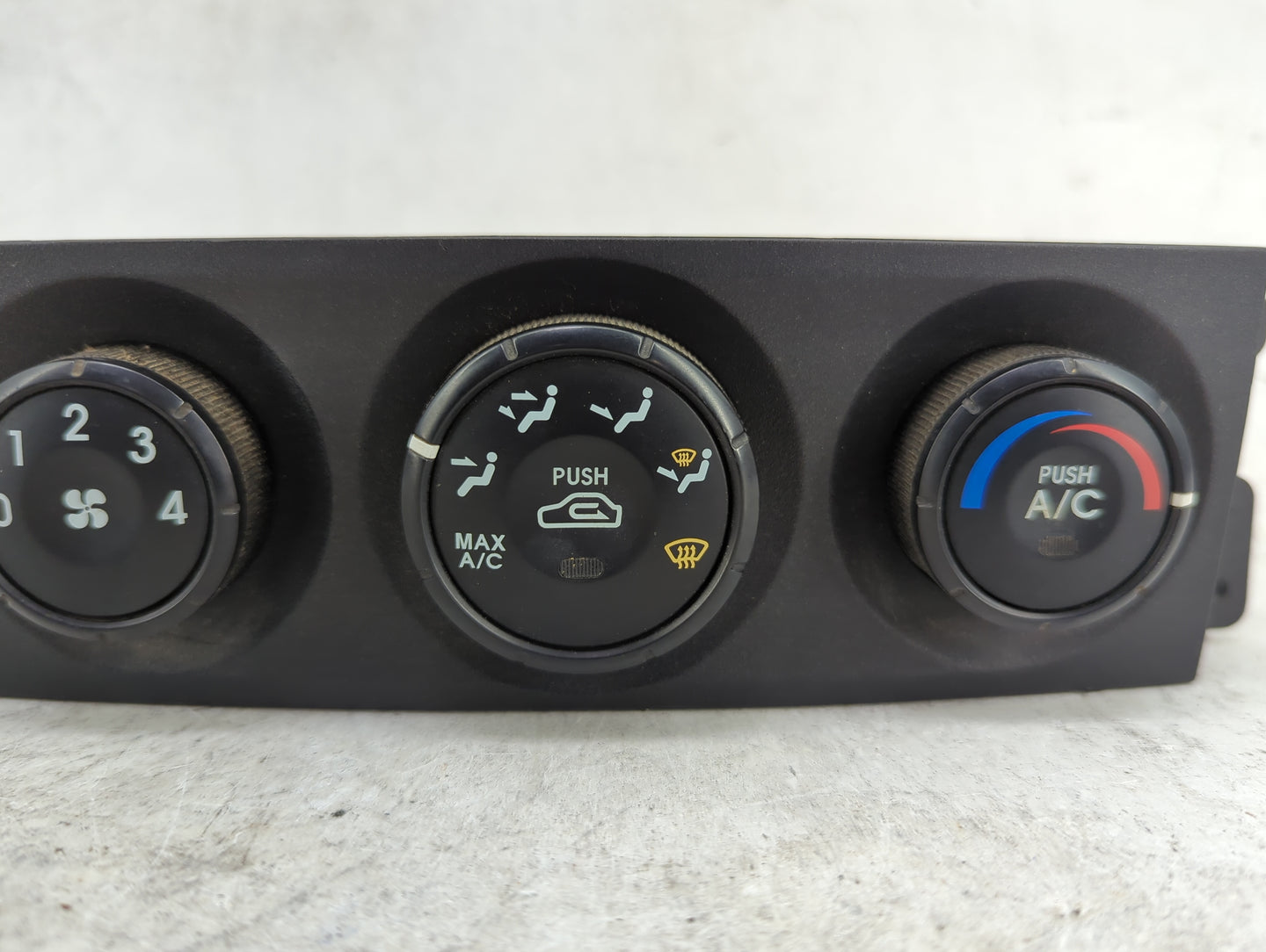 2003-2006 Kia Sorento Climate Control Module Temperature AC/Heater Replacement P/N:97250-3E401 Fits Fits 2003 2004 2005 2006