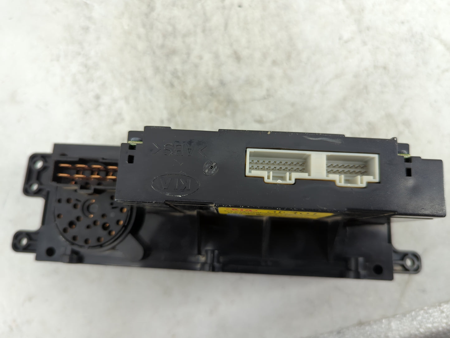 2003-2006 Kia Sorento Climate Control Module Temperature AC/Heater Replacement P/N:97250-3E401 Fits Fits 2003 2004 2005 2006