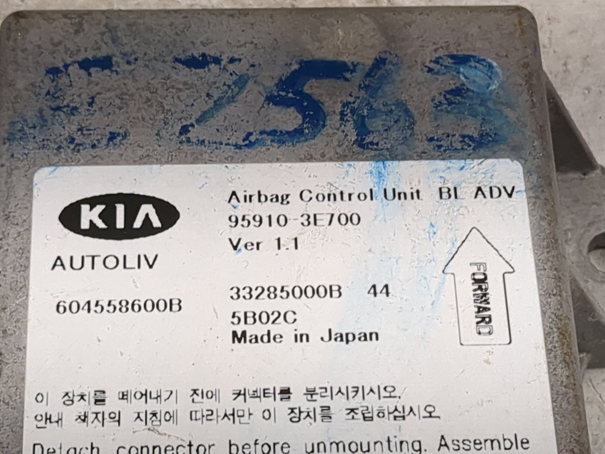 2004-2006 Kia Sorento Safety Restraint Srs Airbag Control Module - Oemusedautoparts1.com