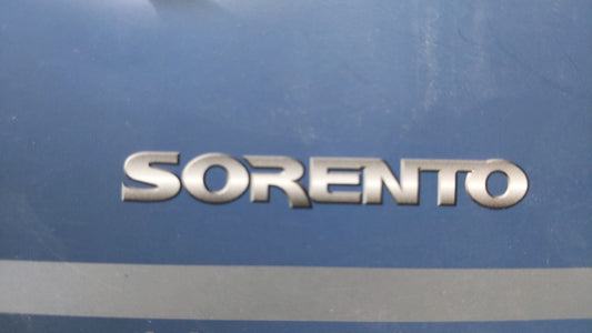 2005 Kia Sorento Owners Manual Book Guide OEM Used Auto Parts