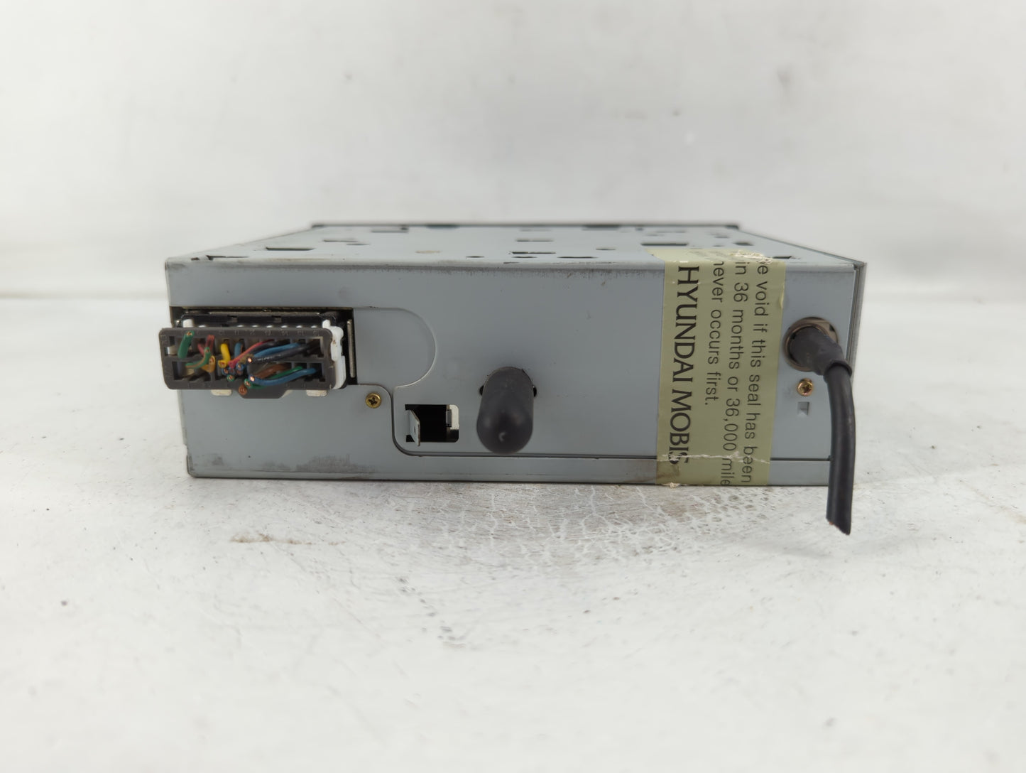 2003-2006 Kia Sorento Radio AM FM Cd Player Receiver Replacement P/N:96140-3E201 Fits Fits 2003 2004 2005 2006 OEM Used Auto