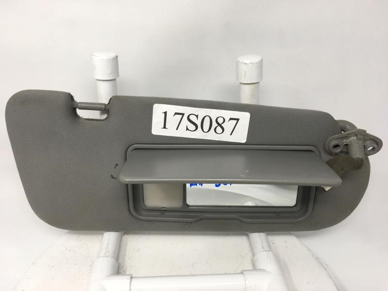 2005 Kia Sorento Sun Visor Shade Replacement Passenger Right Mirror Fits Fits 2006 2007 OEM Used Auto Parts - Oemusedautopar