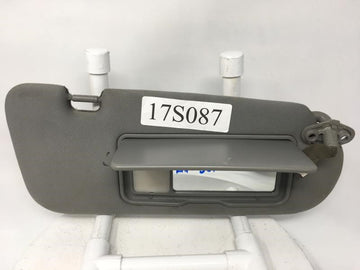 2005 Kia Sorento Sun Visor Shade Replacement Passenger Right Mirror Fits Fits 2006 2007 OEM Used Auto Parts