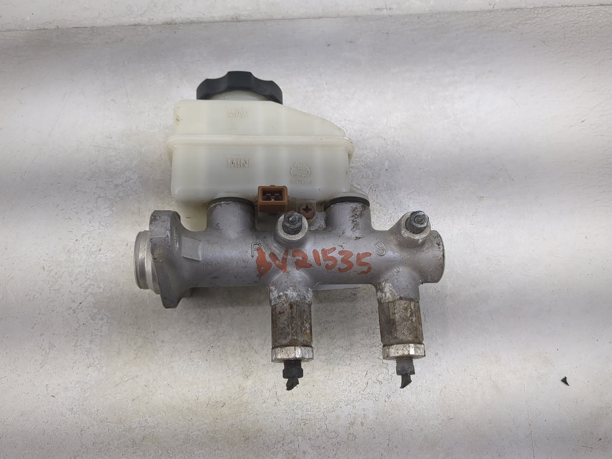 2004-2006 Kia Spectra Brake Master Cylinder 1512835 - Oemusedautoparts1.com