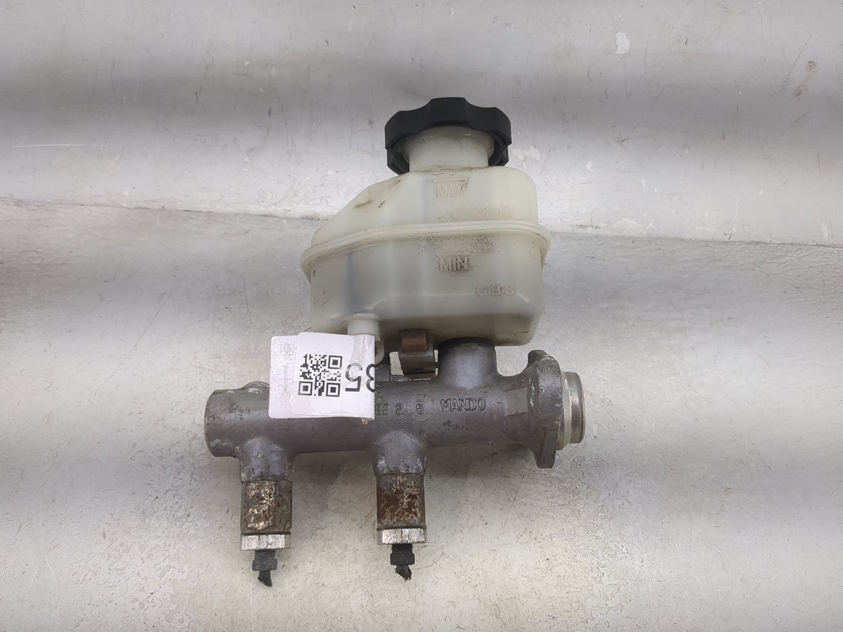 2004-2006 Kia Spectra Brake Master Cylinder 1512835 - Oemusedautoparts1.com