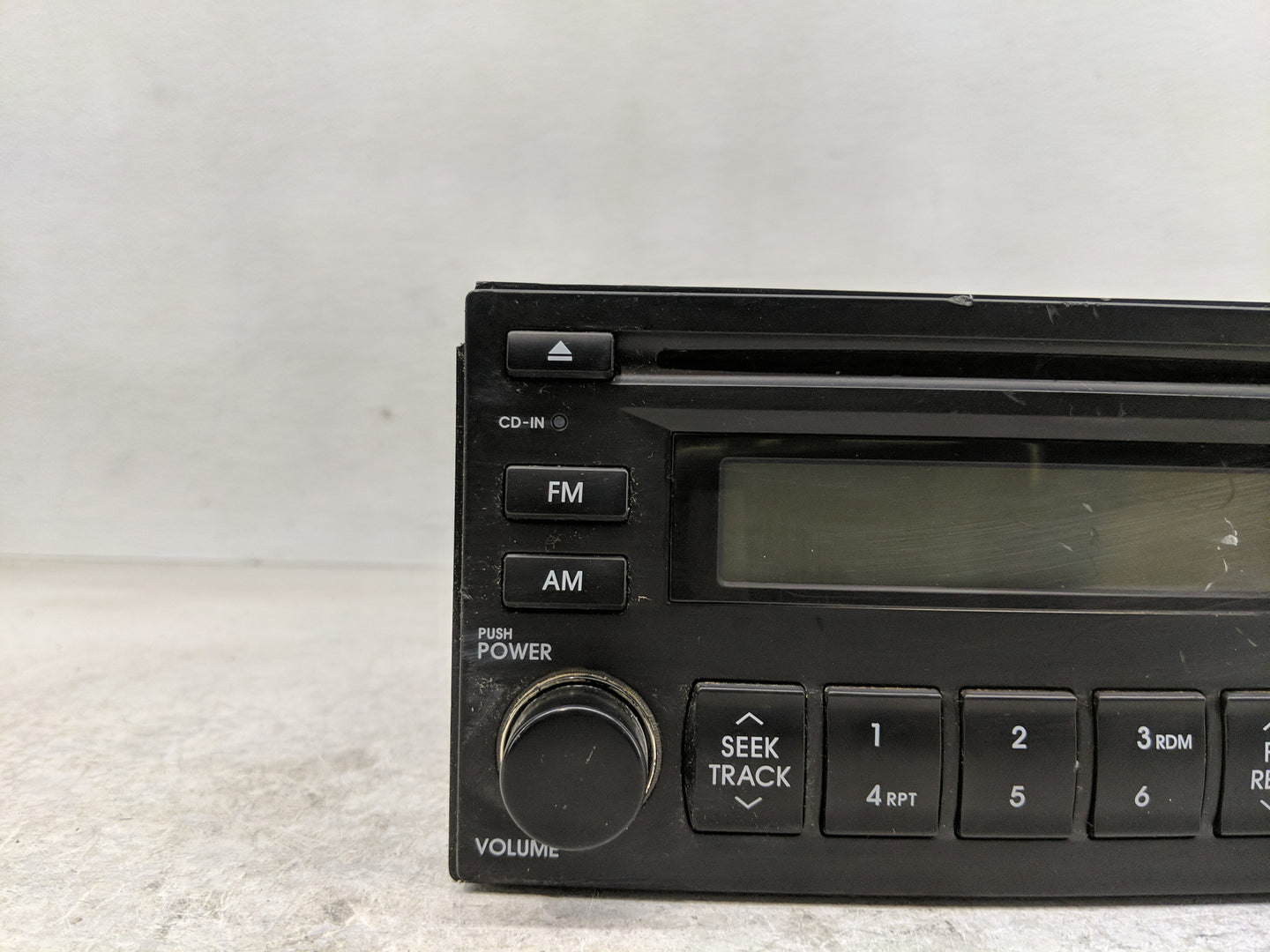 2005-2010 Kia Sportage Radio AM FM Cd Player Receiver Replacement P/N:96140-1F100 Fits Fits 2005 2006 2007 2008 2009 2010 OE