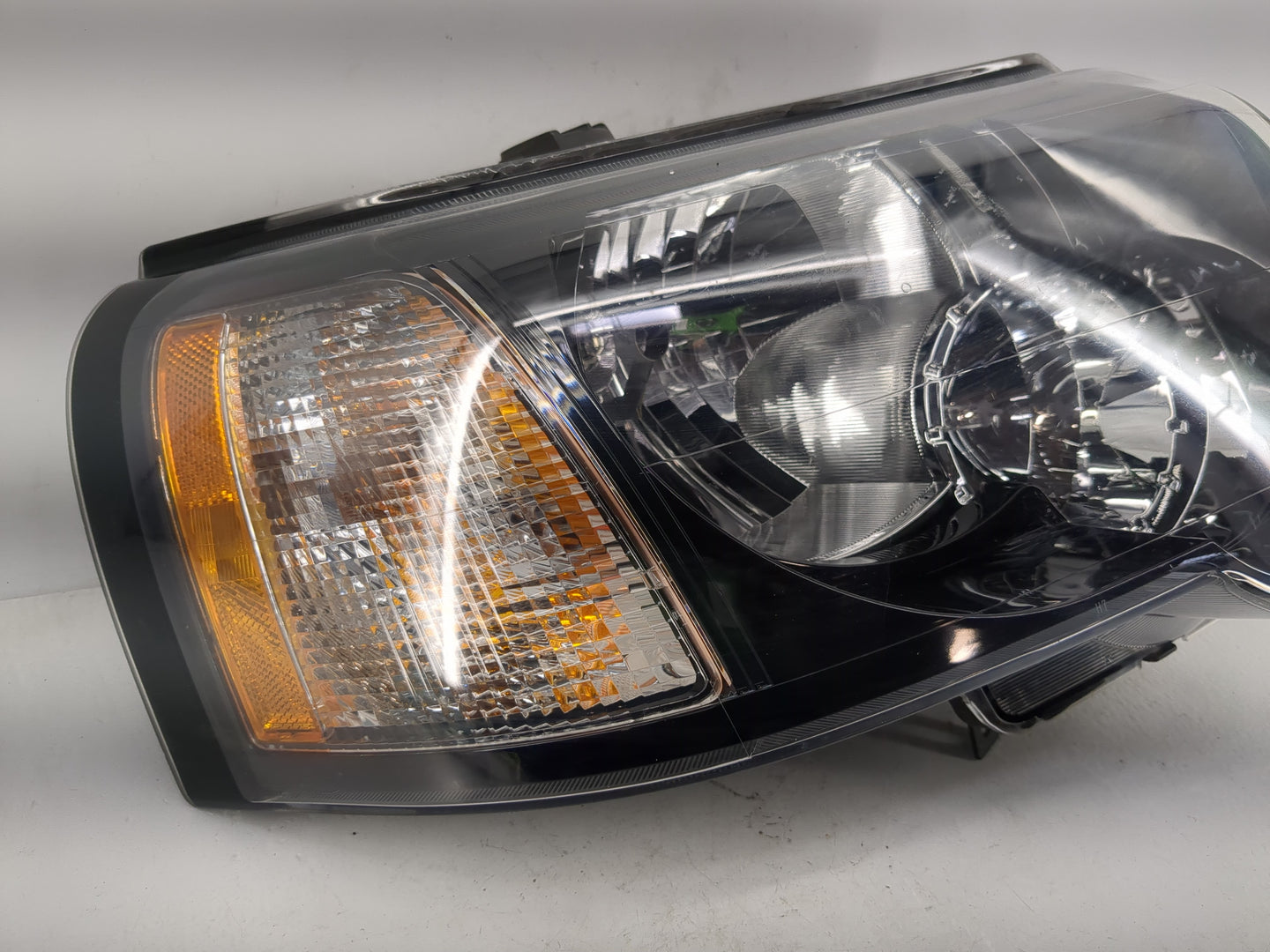 Land Rover Land Rover Driver Left Oem Head Light Headlight Lamp - Oemusedautoparts1.com