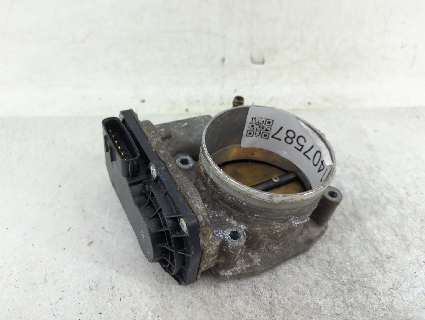 2005 Land Rover Land Rover Throttle Body P/N:4H23-9F991-BC Fits Fits 2006 OEM Used Auto Parts - Oemusedautoparts1.com