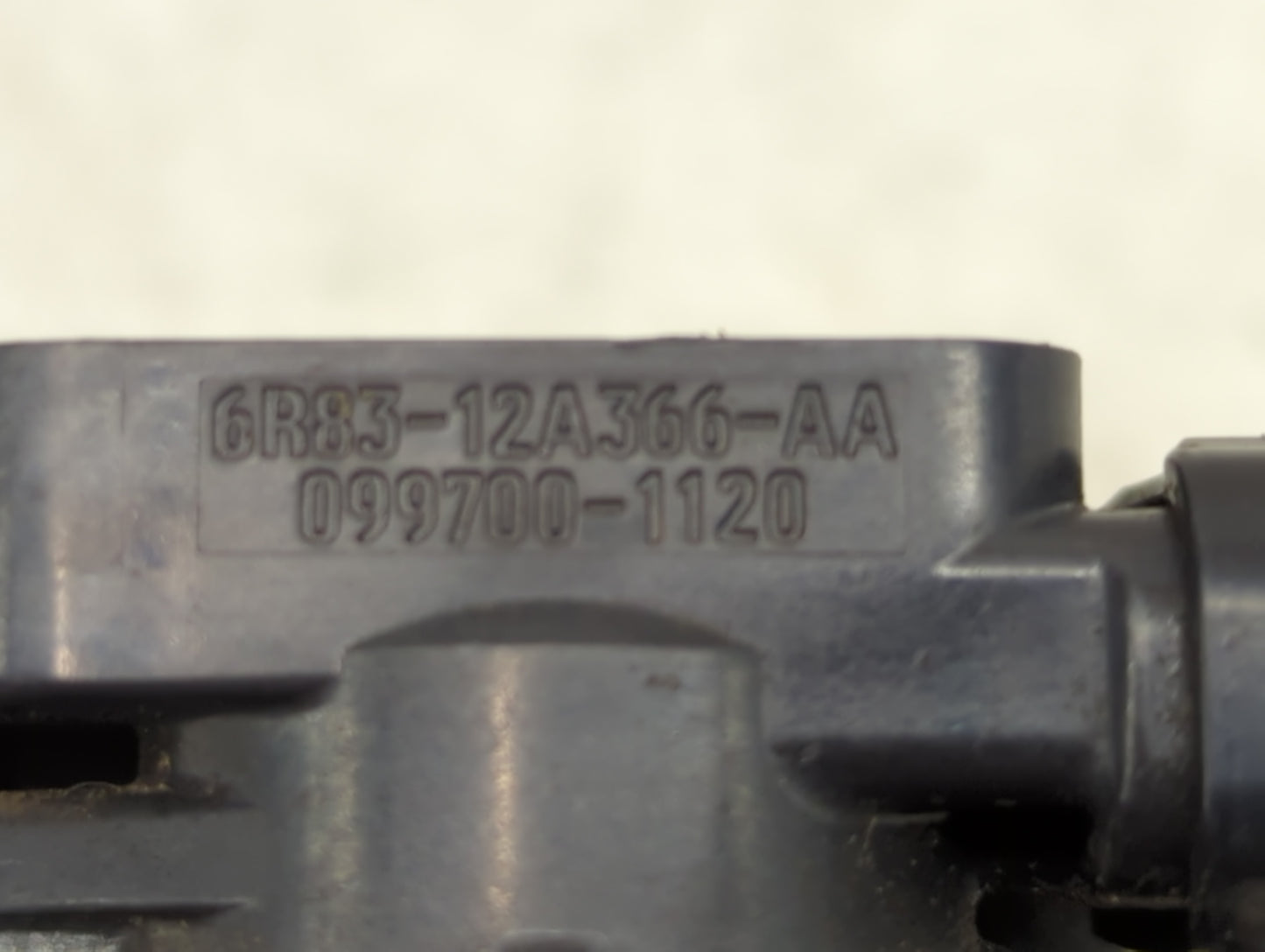 2005-2009 Land Rover Lr3 Ignition Coil Igniter Pack - Oemusedautoparts1.com