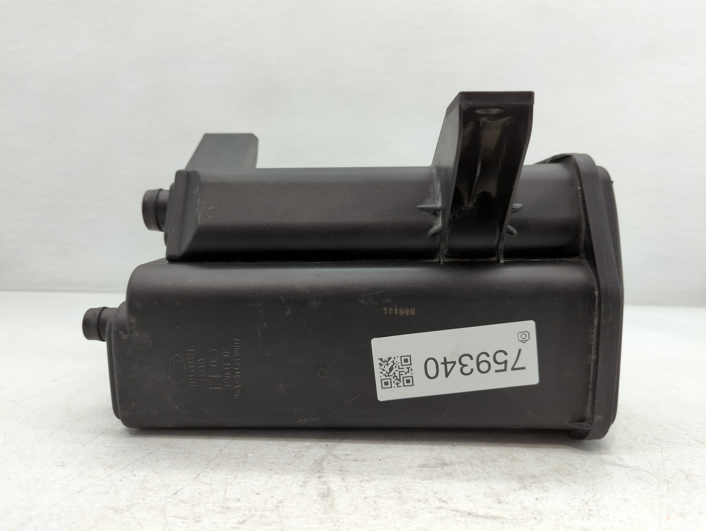 2005 Land Rover Range Rover Fuel Vapor Charcoal Canister - Oemusedautoparts1.com