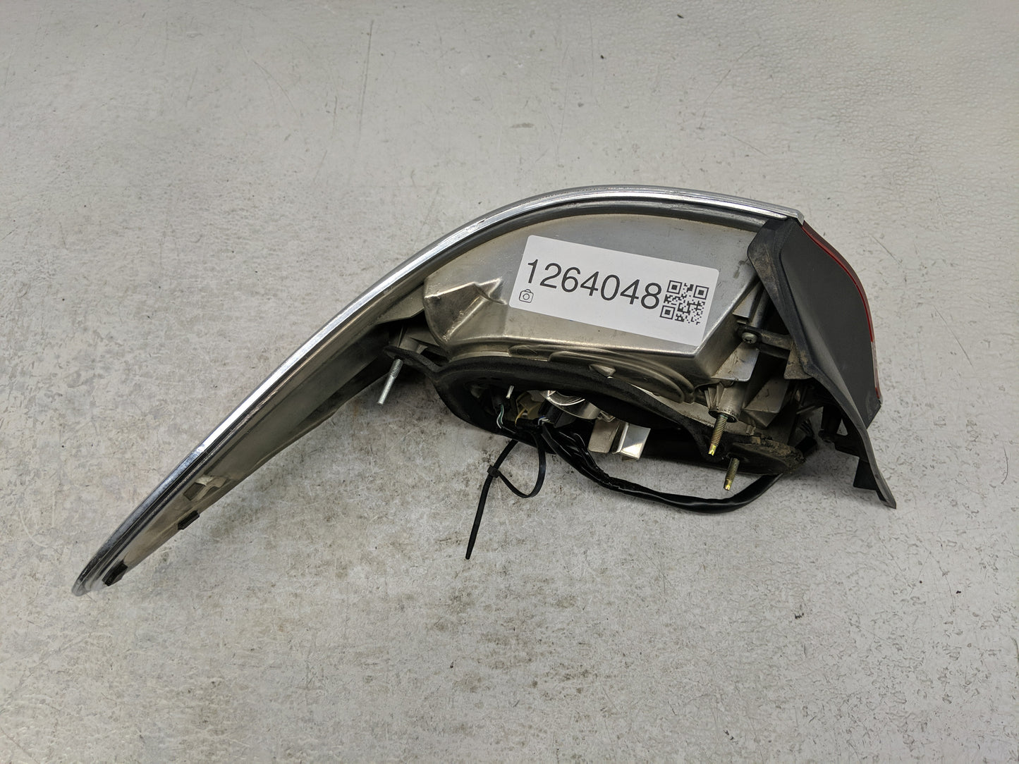 2004-2006 Lexus Es330 Tail Light Assembly Passenger Right OEM P/N:W21/5 7443 Fits Fits 2004 2005 2006 OEM Used Auto Parts - 