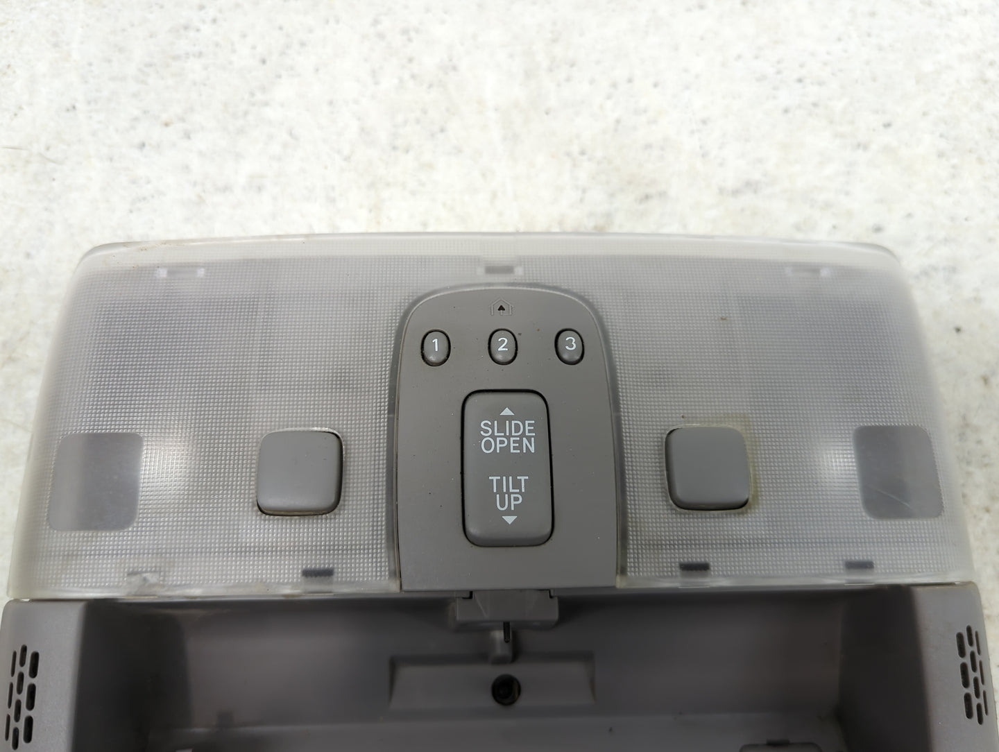 2005-2006 Lexus Es330 Overhead Roof Console - Oemusedautoparts1.com