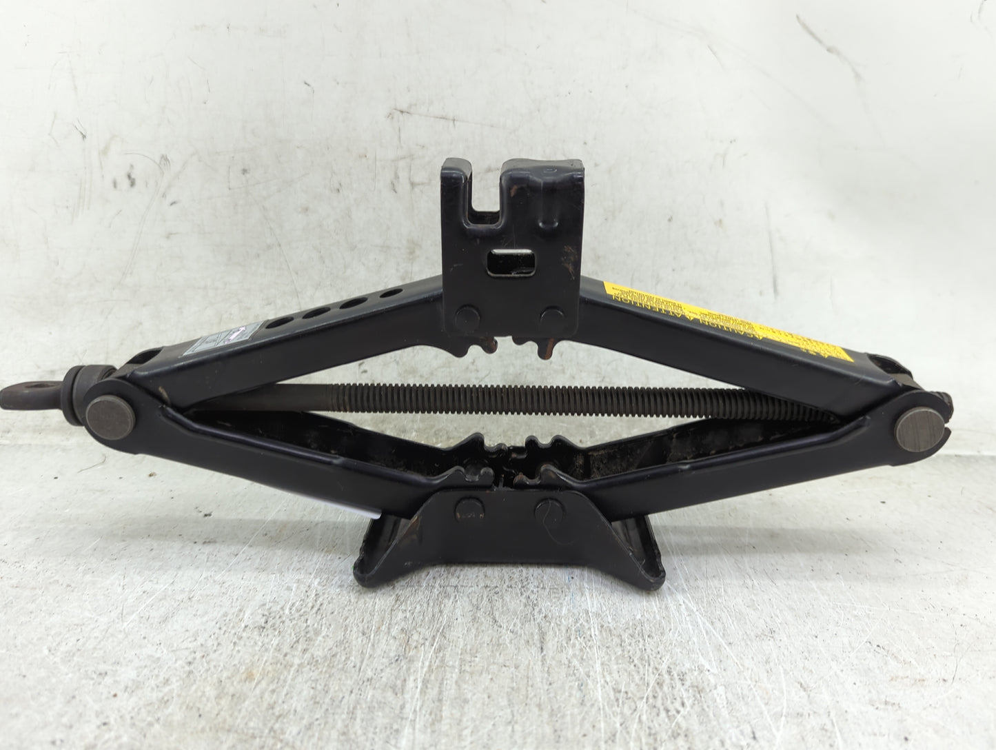 2005 Lexus Es330 Spare Scissor Car Jack - Oemusedautoparts1.com