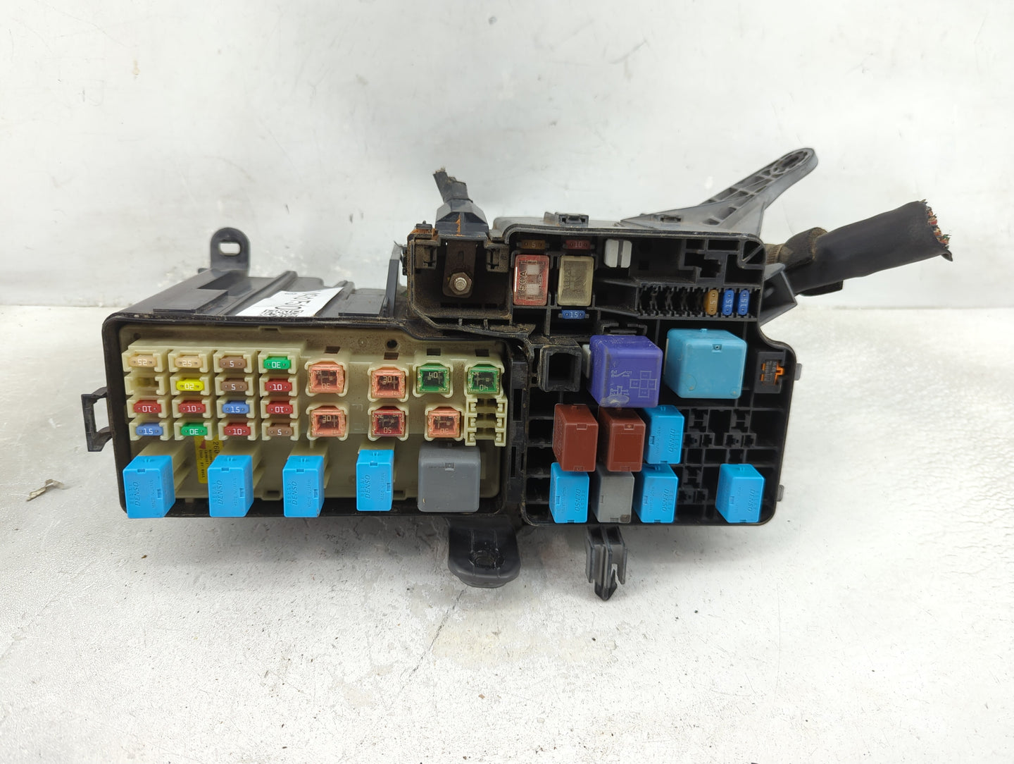 2004-2006 Lexus Es330 Fusebox Fuse Box Panel Relay Module P/N:7154-8036 Fits Fits 2004 2005 2006 OEM Used Auto Parts - Oemus