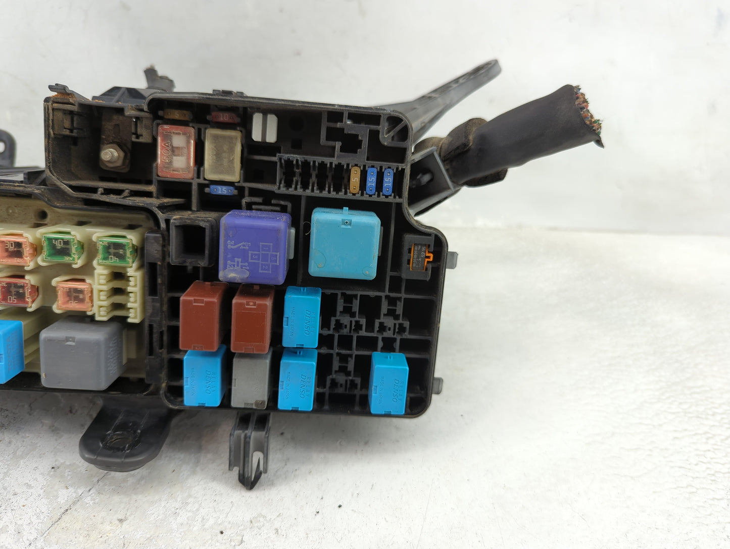 2004-2006 Lexus Es330 Fusebox Fuse Box Panel Relay Module P/N:7154-8036 Fits Fits 2004 2005 2006 OEM Used Auto Parts - Oemus
