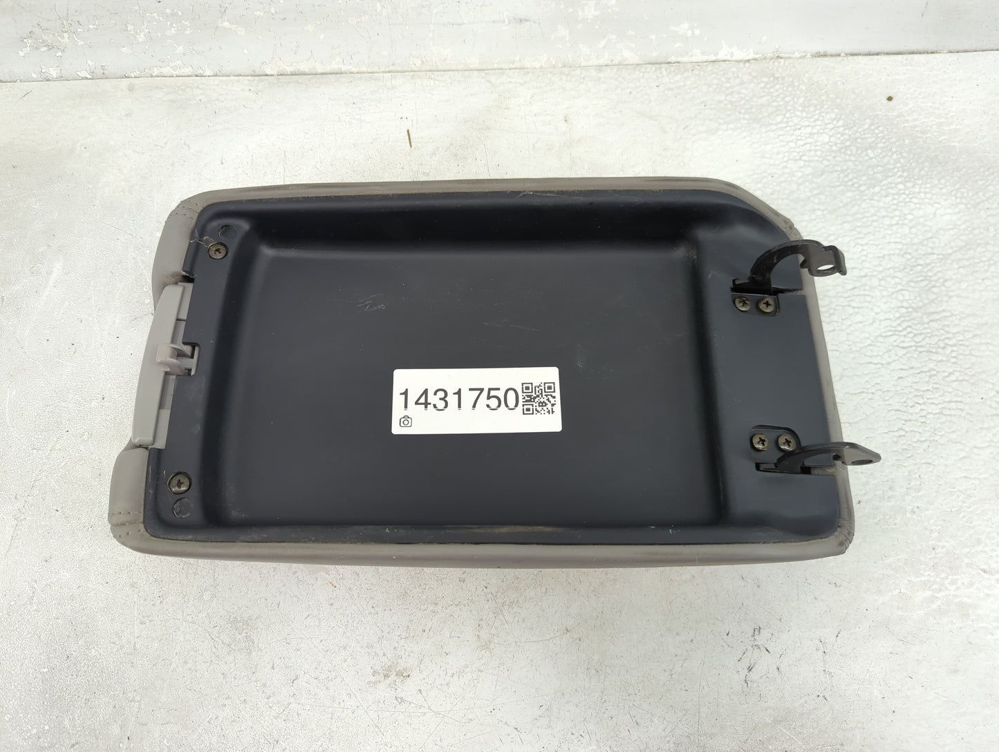 2005 Lexus Es330 Center Console Armrest Cover Lid Fits OEM Used Auto Parts - Oemusedautoparts1.com