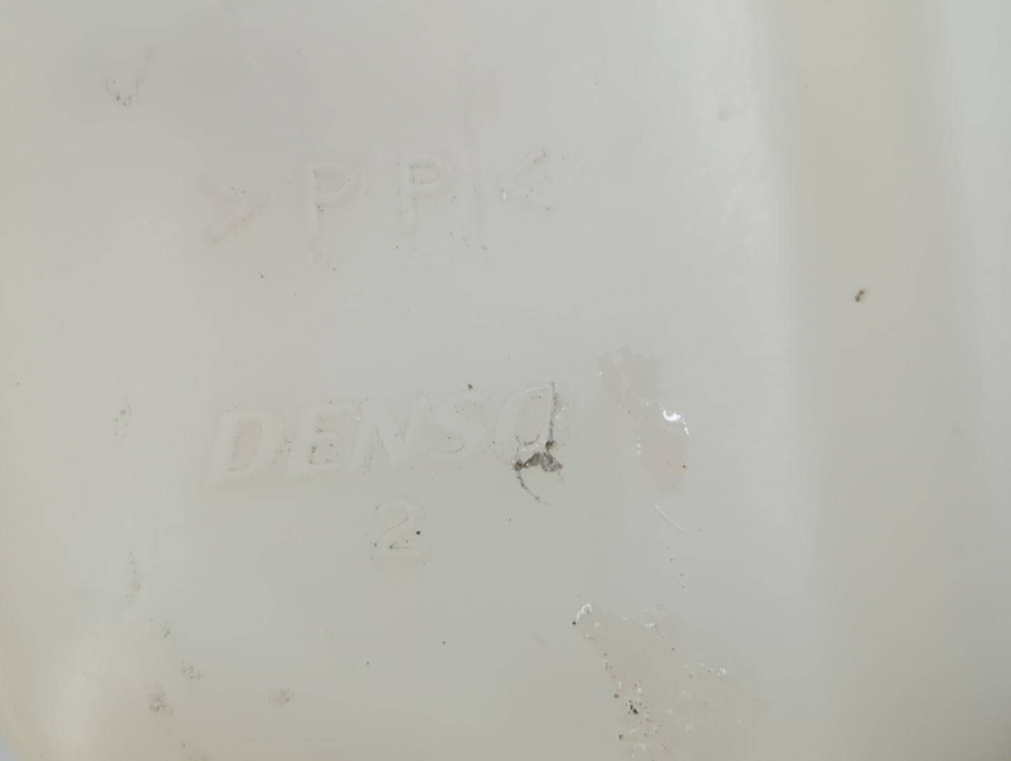 2004-2006 Lexus Es330 Radiator Coolant Overflow Expansion Tank Bottle 1433243 - Oemusedautoparts1.com