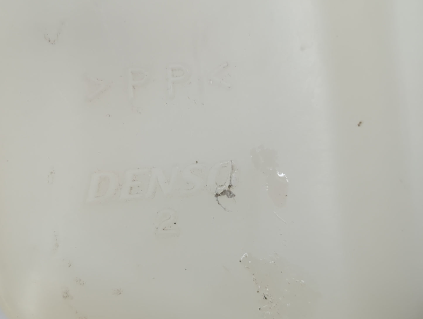 2004-2006 Lexus Es330 Radiator Coolant Overflow Expansion Tank Bottle 1433243 - Oemusedautoparts1.com