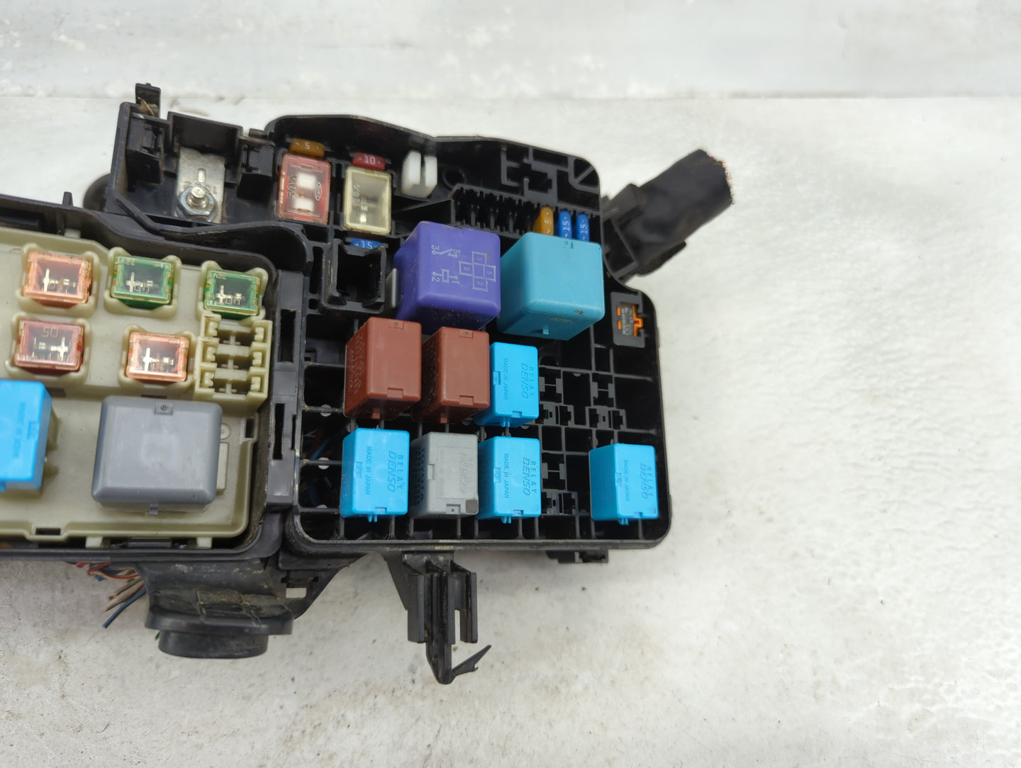 2004-2006 Lexus Es330 Fusebox Fuse Box Panel Relay Module P/N:7154-8036 Fits Fits 2004 2005 2006 OEM Used Auto Parts - Oemus