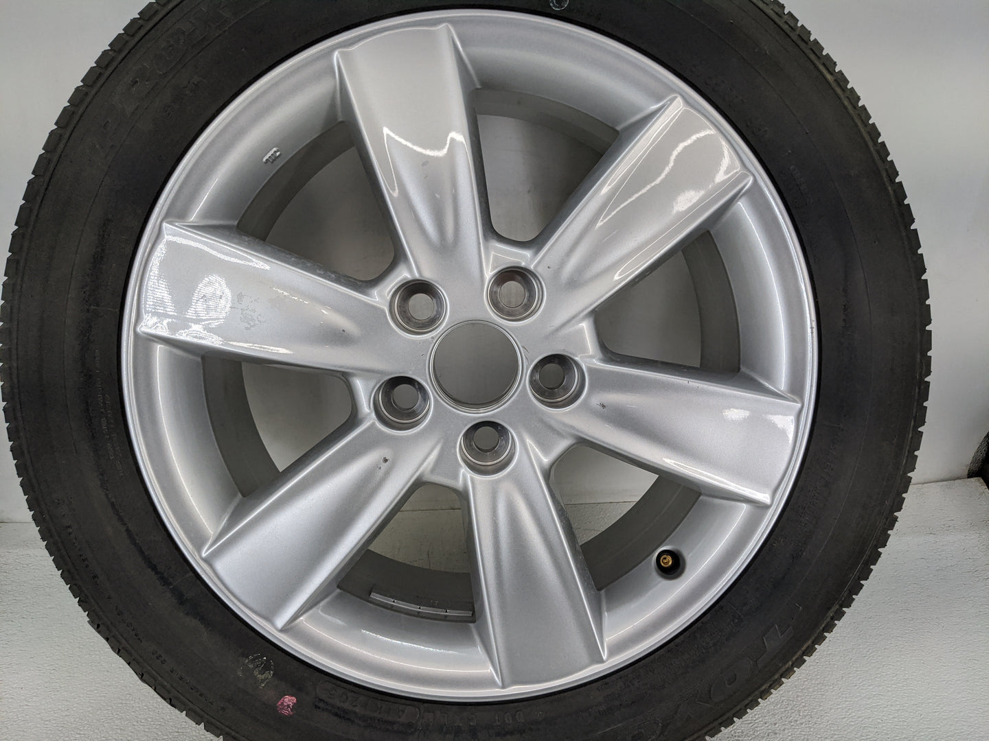 2004-2006 Lexus Es330 Oem Wheel Rim 1455287 - Oemusedautoparts1.com