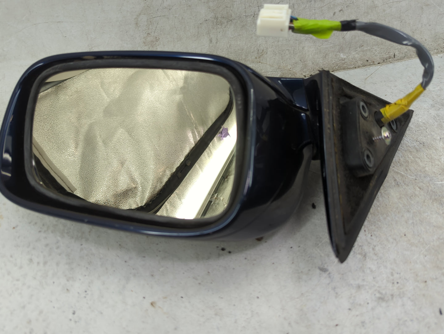 2004-2006 Lexus Es330 Driver Side View Mirror - Left Door Mirror OEM Used - Oemusedautoparts1.com