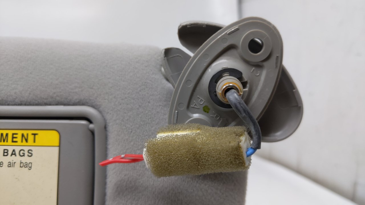 2005-2006 Lexus Es330 Sun Visor Shade Replacement Passenger Right Mirror Fits Fits 2005 2006 OEM Used Auto Parts - Oemusedau