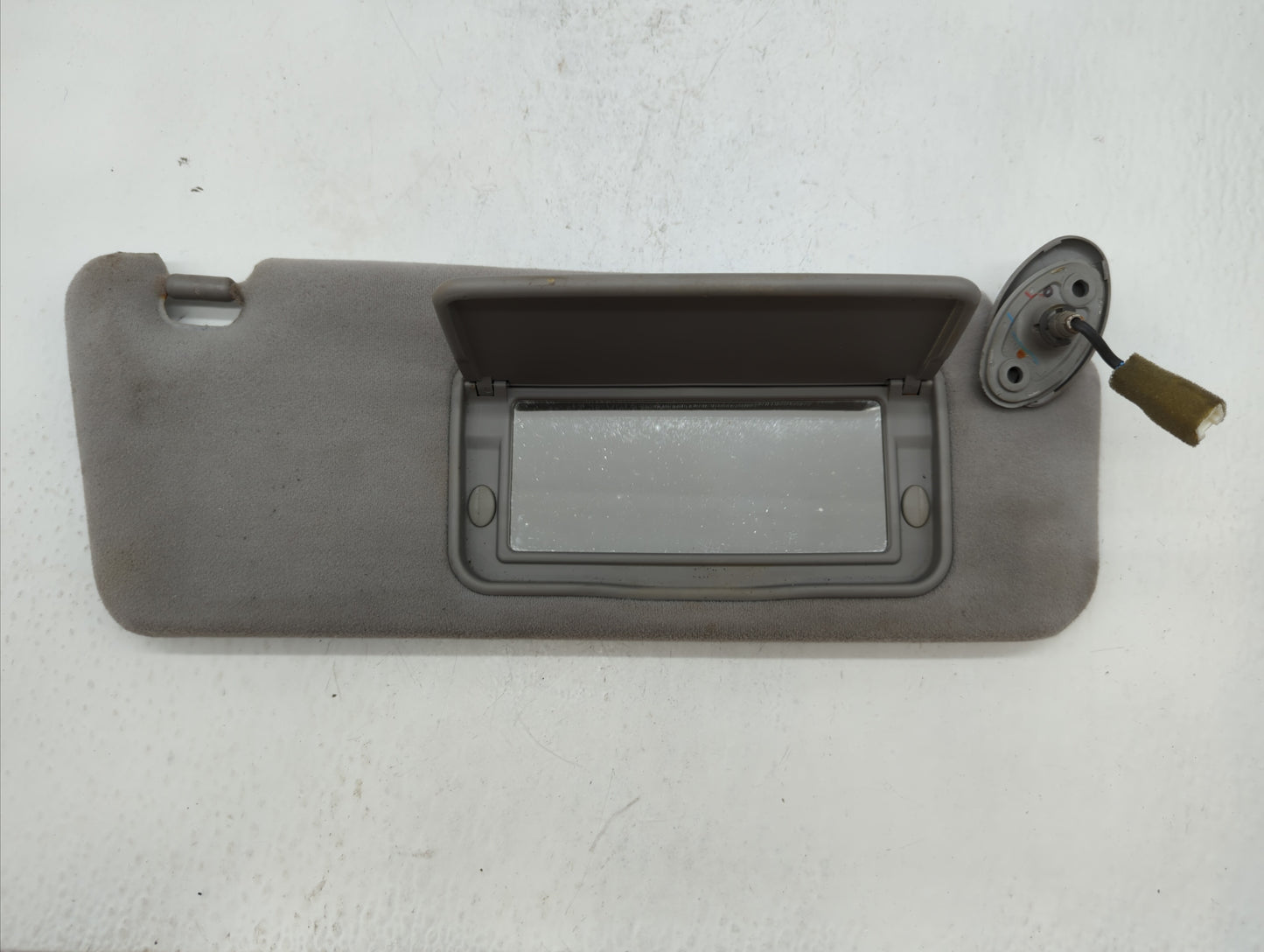 2005-2006 Lexus Es330 Sun Visor Shade Replacement Passenger Right Mirror Fits Fits 2005 2006 OEM Used Auto Parts - Oemusedau