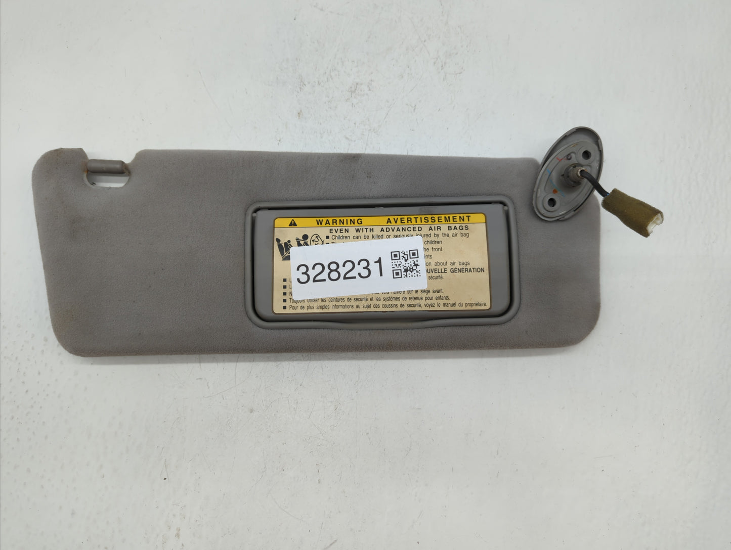 2005-2006 Lexus Es330 Sun Visor Shade Replacement Passenger Right Mirror Fits Fits 2005 2006 OEM Used Auto Parts - Oemusedau