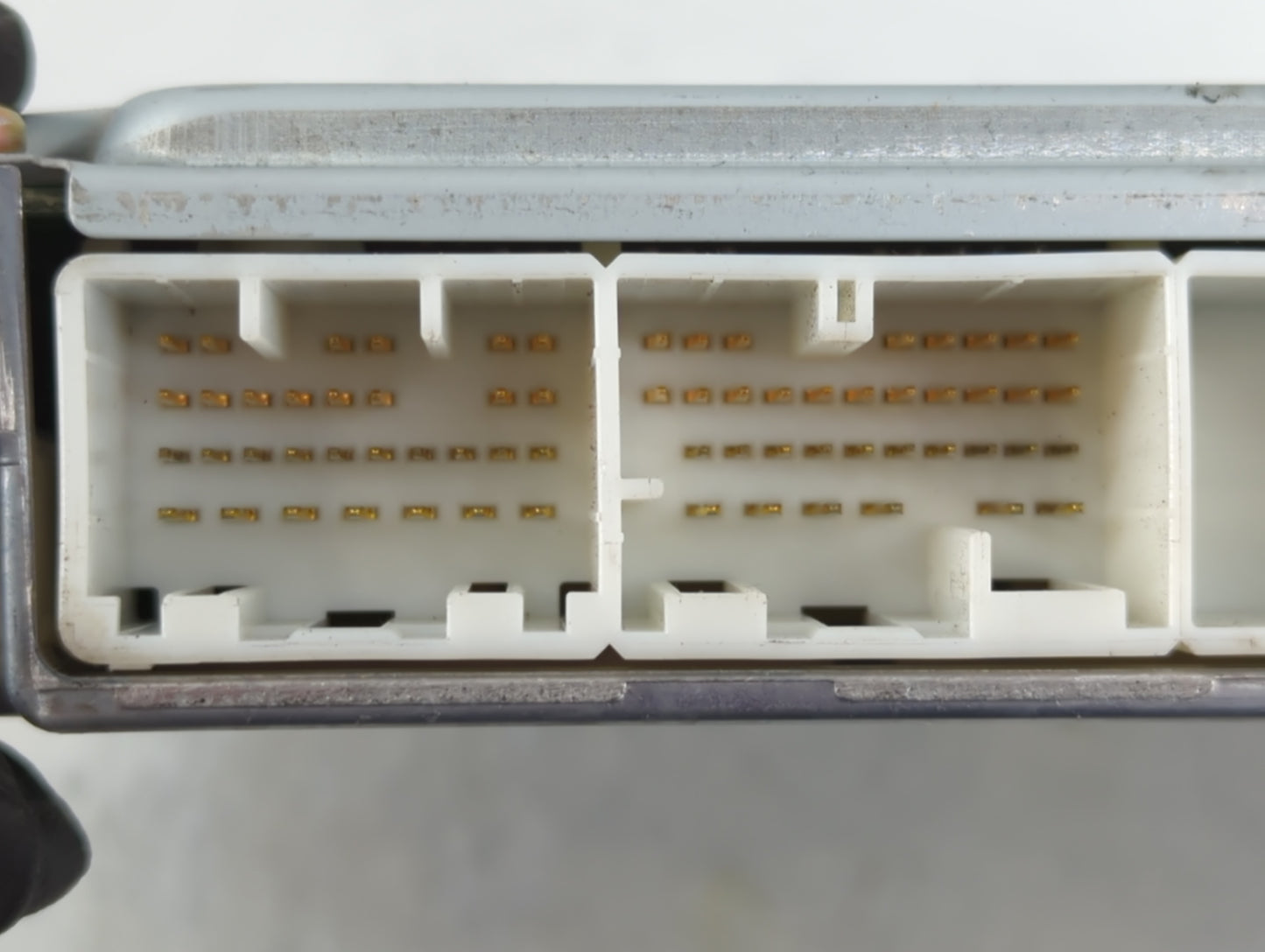 2004-2005 Lexus Es330 PCM Engine Control Computer ECU ECM PCU OEM P/N:89661-33B30 Fits Fits 2004 2005 OEM Used Auto Parts - 